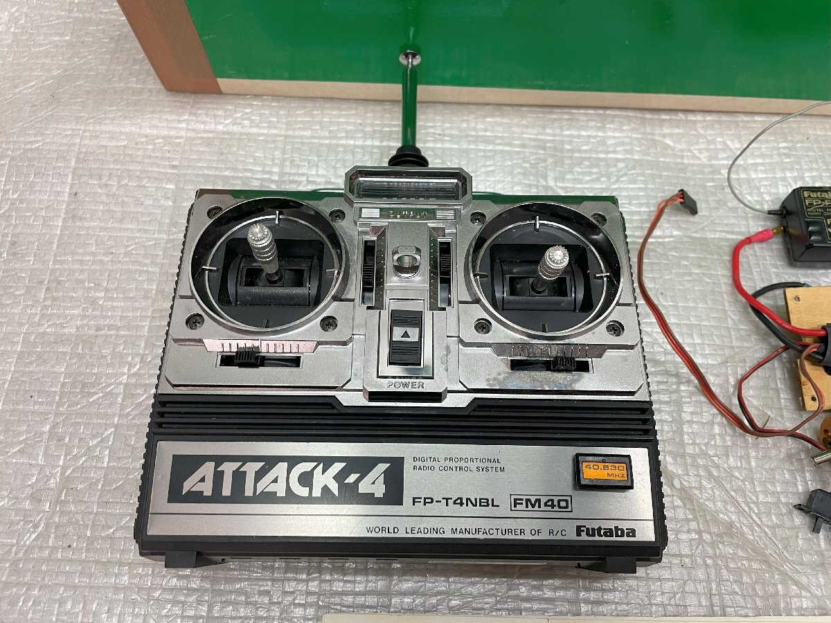 Futaba/フタバ ATTACK-4 アタック4 4WD FP-T4NBL AM27 プロポ 送信機 コントローラー ラジコン 受信機 サーボ_送信機です。電池を入れれば使えます。