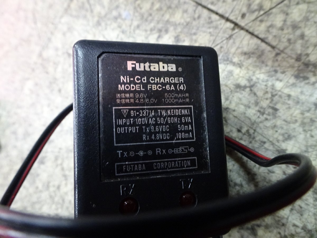 Futaba/フタバ ATTACK-4 アタック4 4WD FP-T4NBL AM27 プロポ 送信機 コントローラー ラジコン 受信機 サーボ_バッテリーの充電器もお付けします。