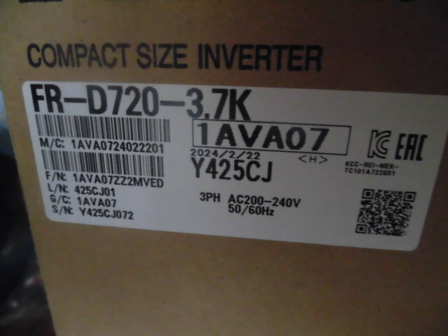 三菱電機 インバータ FREQROL FR-D720-3.7K 2024年2月22日製造 国内より落札当日発送可 未使用 新品 ６ヶ月保証_画像1