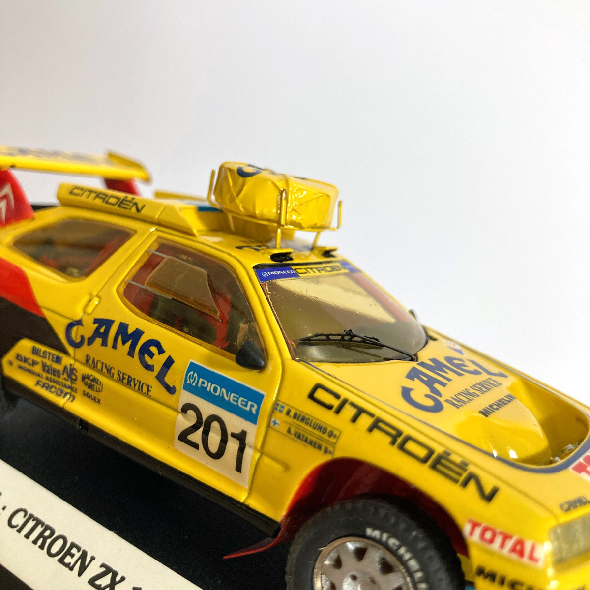 【ジャンク品】【JK931】starter スターター 1/43 CITROEN ZX シトロエン ZX PARIS-DAKAR パリダカ 1991 REF R125◎一部難有パーツはずれ等の画像7