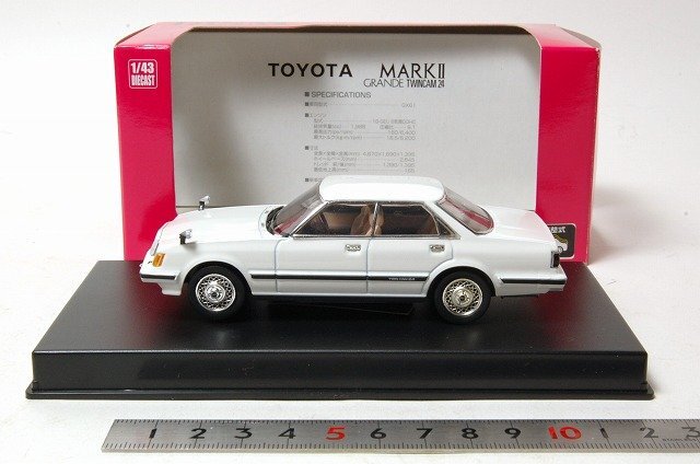 ☆DISM (ディズム）1/43 TOYOTA MARKII グランデ ツインカム24 1982 (GX61 後期) ホワイト_画像3