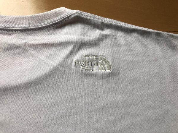 着用回数極少 ノースフェイス THE NORTH FACE メンズ Tシャツ NT321003X Lサイズ ホワイト色 ショートスリーブスモールロゴポケットティーの画像6