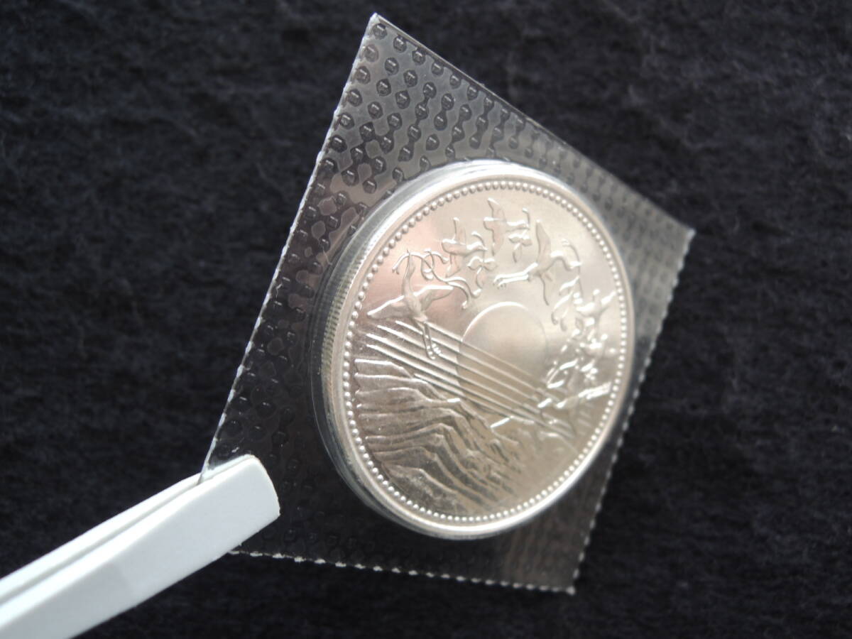 ■ 昭和天皇御在位60年記念1万円銀貨 8枚セット ブリスターパック入り ■の画像3
