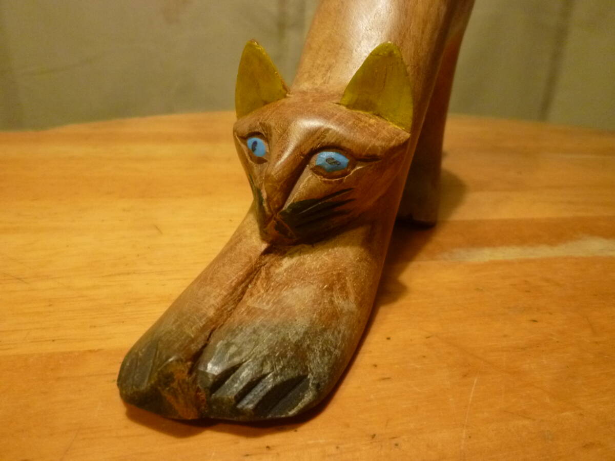外国製の木製ネコの画像2