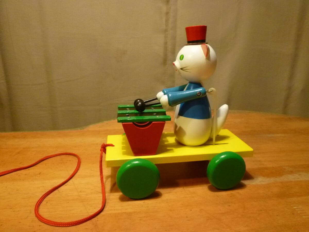 木製 演奏ネコちゃんの引き車 の画像3