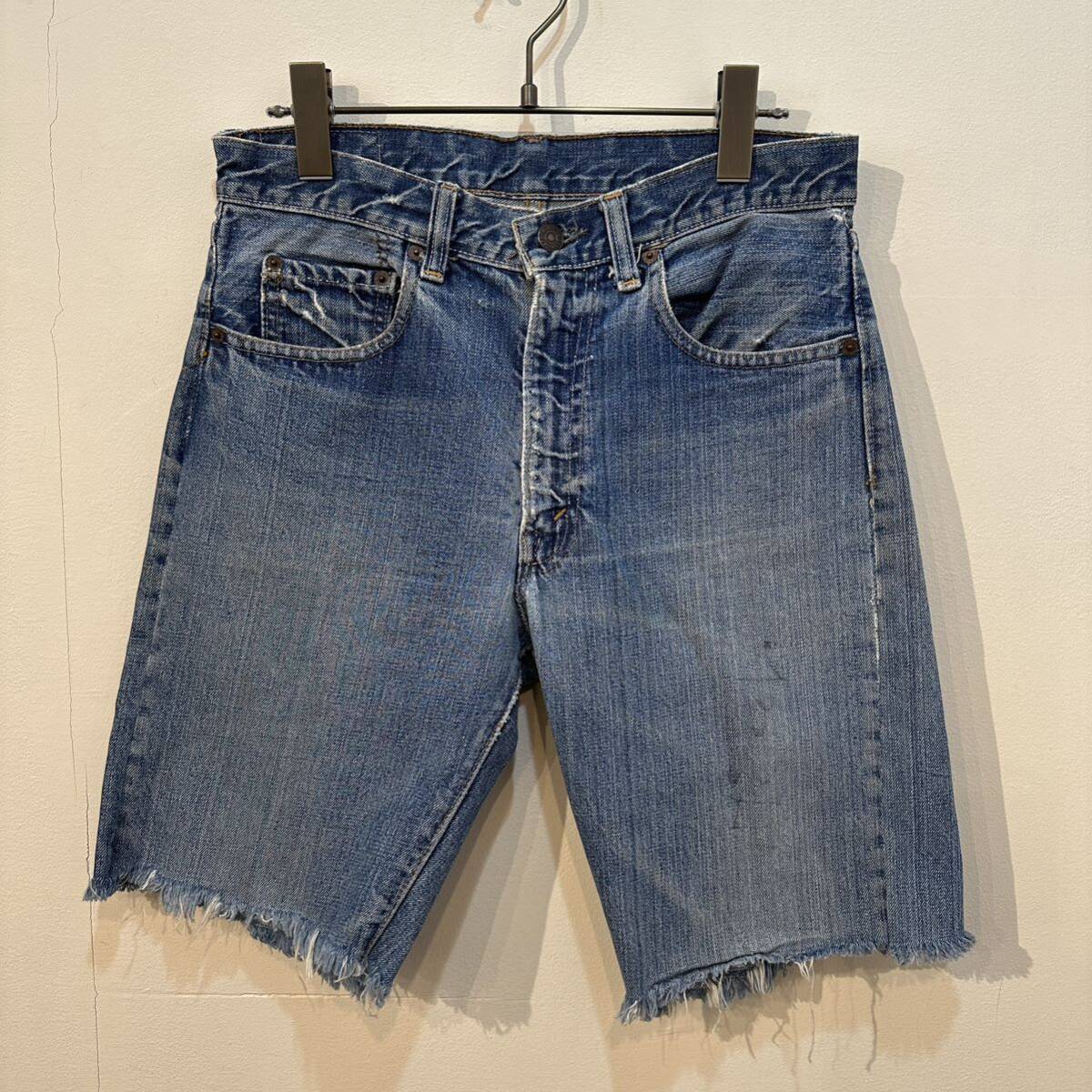 60's vintage Levi's 505 BIG E CutOff 60年代 ビンテージ オールド リーバイス ビッグE カットオフ デニム ショート パンツ ショーツ Ｗ31の画像1