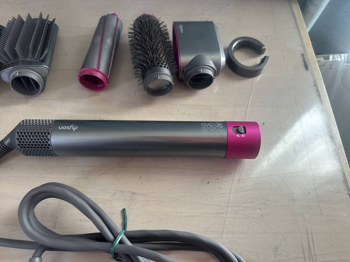 ♪♪Dyson ダイソン HS01 エアラップ ヘアスタイラー ドライヤー♪♪の画像3