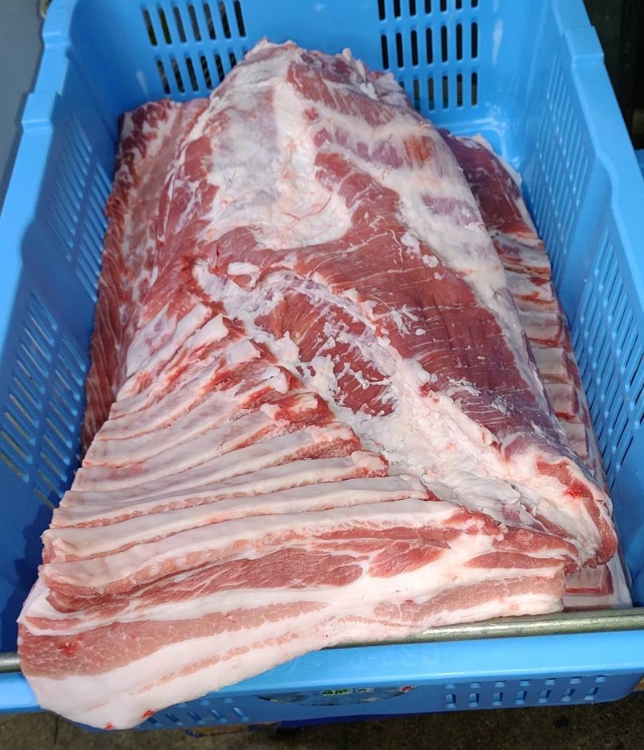  three-ply prefecture production pig rose block freshness . confident equipped, fresh .. sale.! Honshu, Shikoku, Kyushu free shipping! roasting pig, bacon making . please 