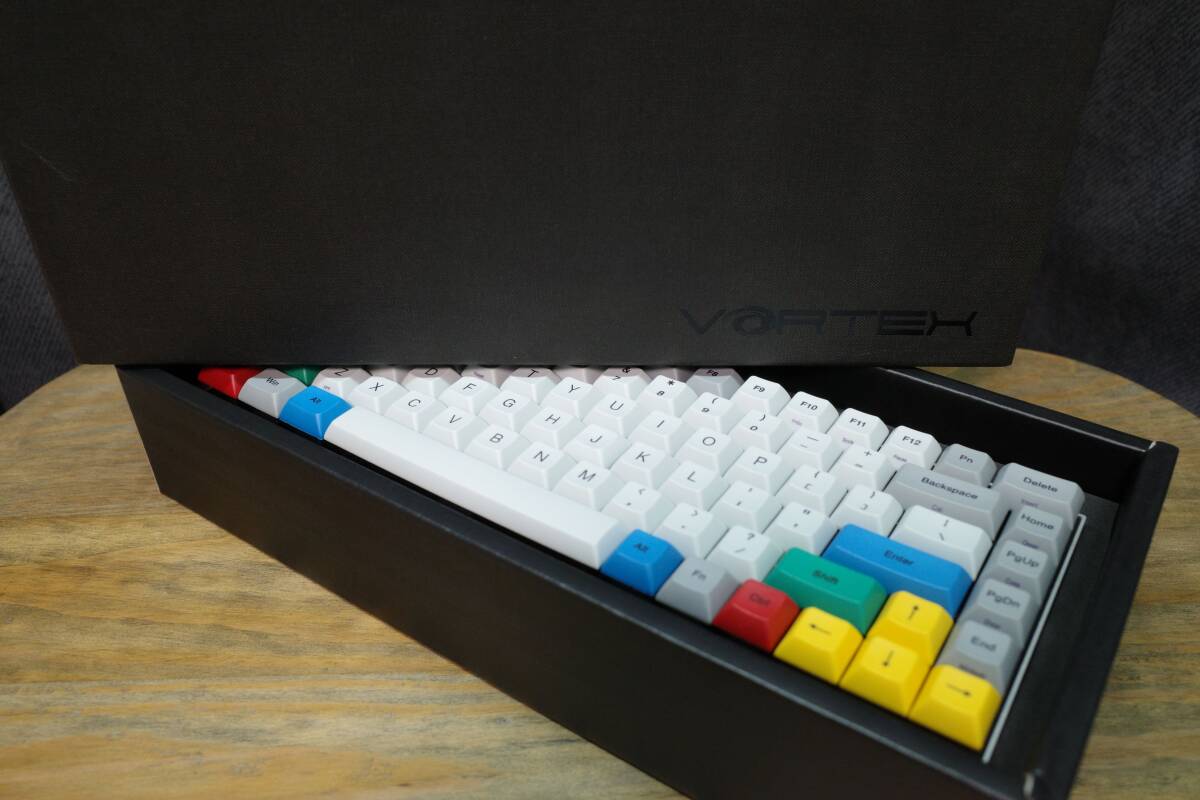 [PC] 国内未発売 Vortex Race 3 CHERRY MX スイッチ クリア軸 US英語配列 メカニカルキーボード_画像9