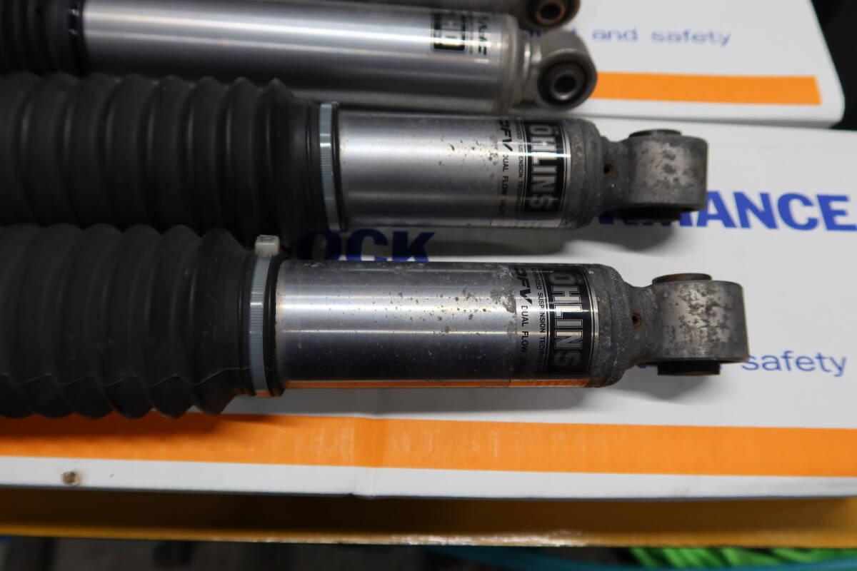 * Ohlins DFV shock absorber 200 series Hiace for secondhand goods *