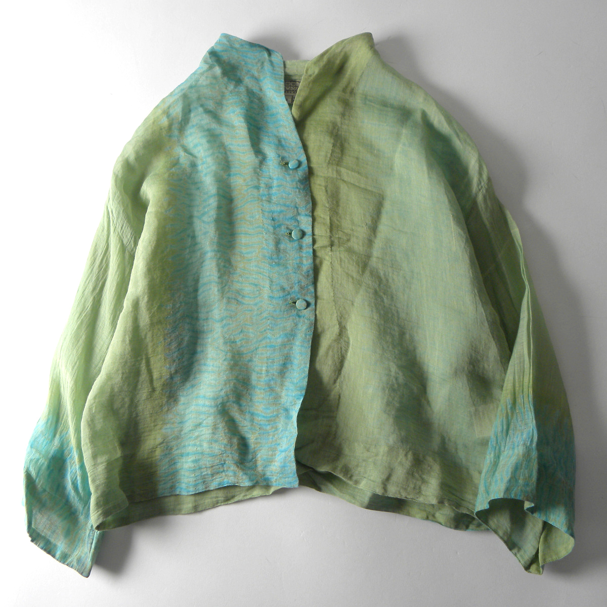 ネルークマール NEERU KUMAR 天然素材の心地良い着心地 コットンシルクシアーシャツジャケット 羽織り ショート丈 36 インド製 l0426-3の画像1