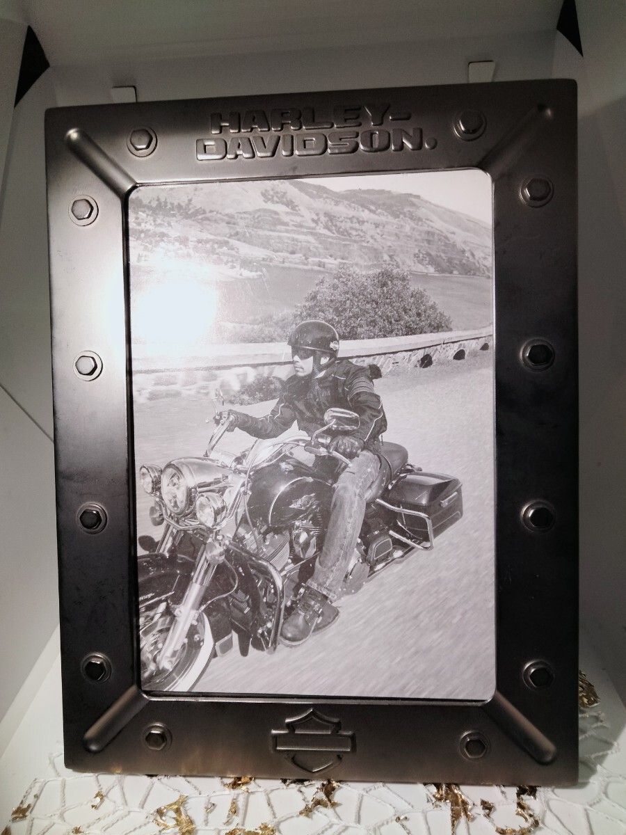 送料無料！HARLEY-DAVIDSON/ハーレーダビッドソン/Bolted Gunmetal Photo Frame_画像1