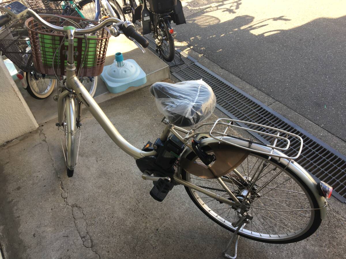 地域限定送料無料 パナソニック ビビ 6,6AH 新基準 軽量モデル シルバー ナチュラ アシスタ 神戸市 電動自転車の画像3