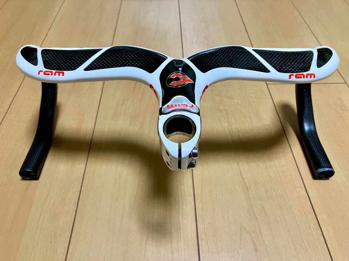 Cinelli RAM チネリ ラム カーボン ドロップハンドル 400mm Cinelli RAM チネリ ラム カーボン ドロップハンドル 400mm