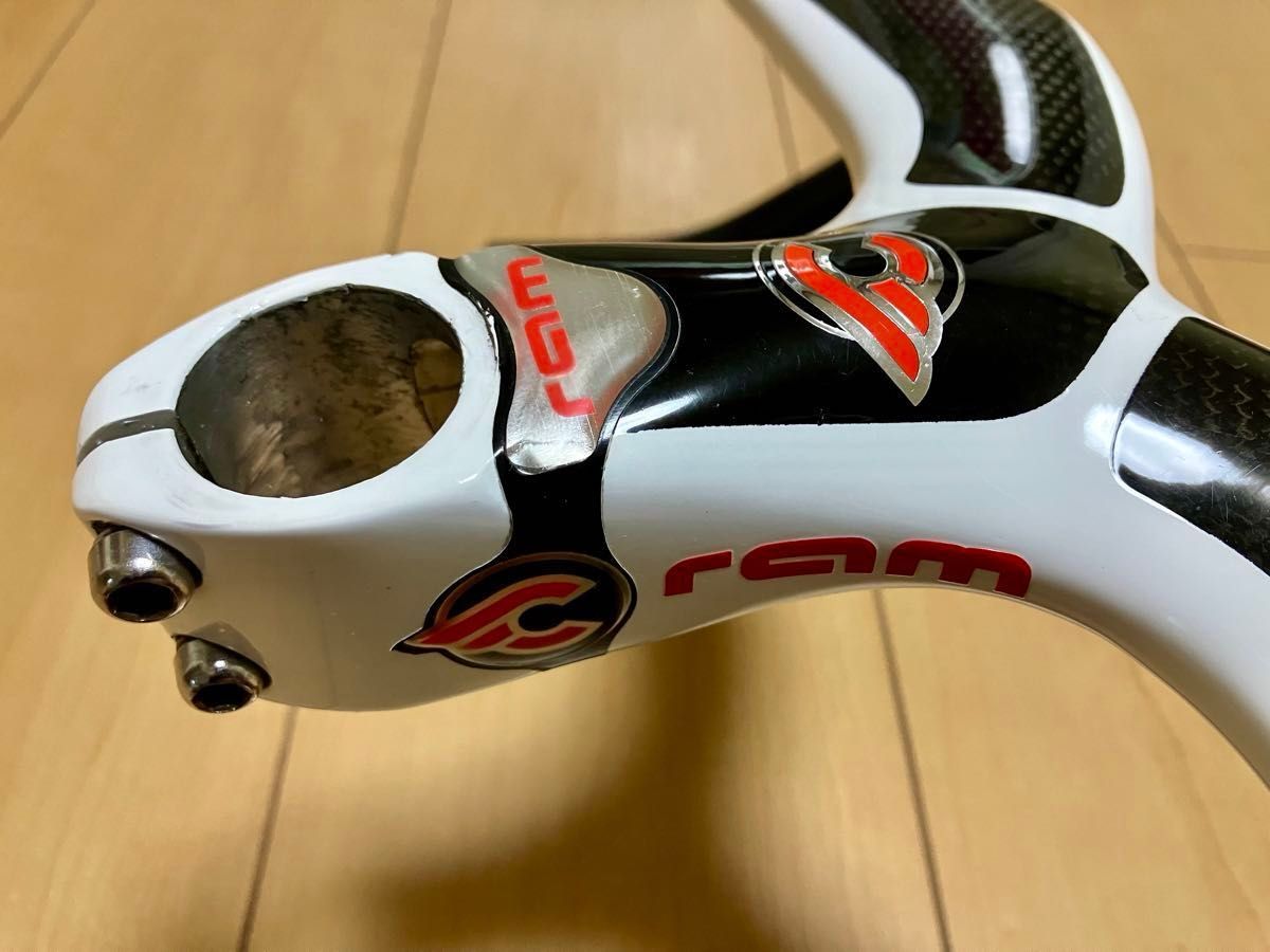 Cinelli RAM チネリ ラム カーボン ドロップハンドル 400mm Cinelli RAM チネリ ラム カーボン ドロップハンドル 400mm