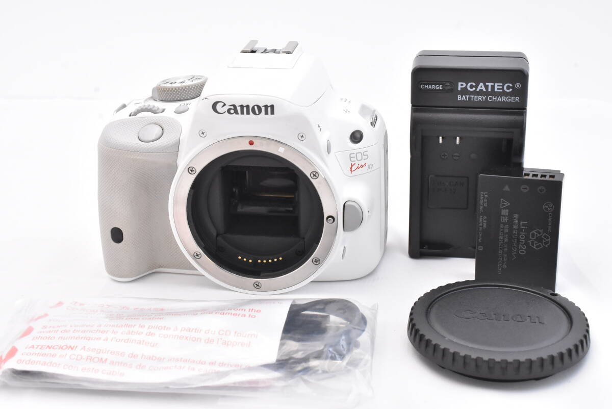 10973円 美品 EOS 70D ブラック 即日発送 デジタル一眼 Canon 10973円 美品 EOS 70D ブラック 即日発送 デジタル一眼 Canon