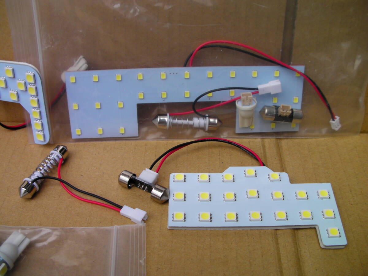 suzuki エブリーワゴン LEDルームランプ 未使用品の画像3