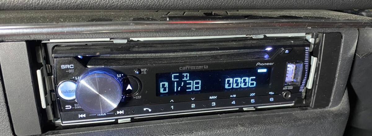 カロッツェリア carrozzeria DEH-5500 CDデッキ プレーヤー Bluetooth ブルートゥース USB AUX 1DIN 取扱説明書 リモコン ハンズフリー_画像2