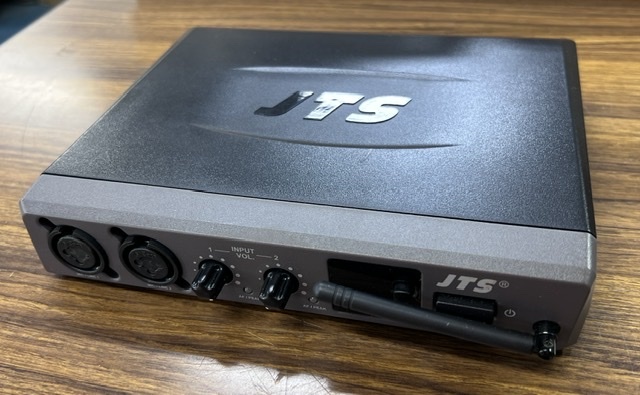 JTS SIEM-2R ワイヤレスインイヤーモニターシステム　動作確認済み　ほぼ新品　処分価格で_画像2