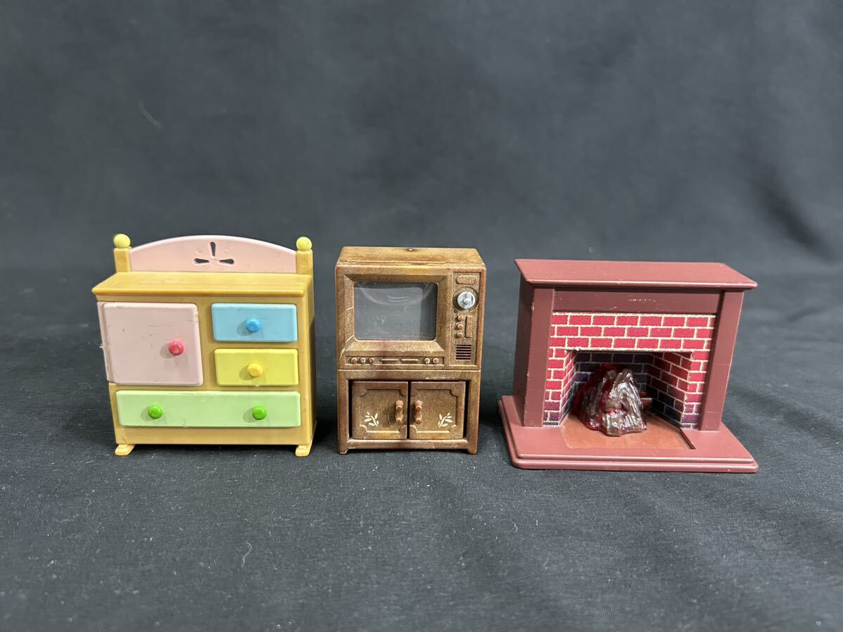 【O3-64】シルバニアファミリー まとめて72点 家具 遊具 人形 キッズ おもちゃの画像10