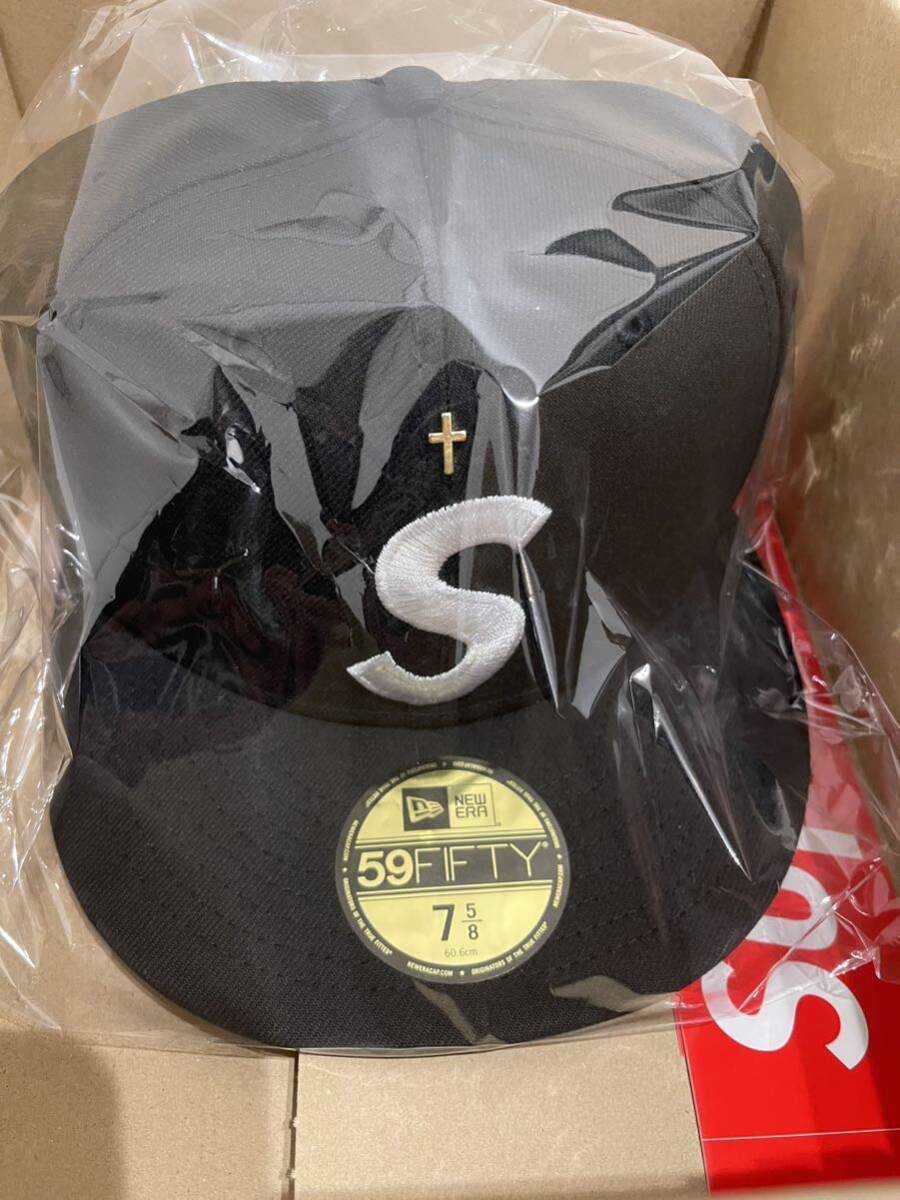 新品未使用Supreme Gold Cross S Logo New Era 7 5/8_画像2