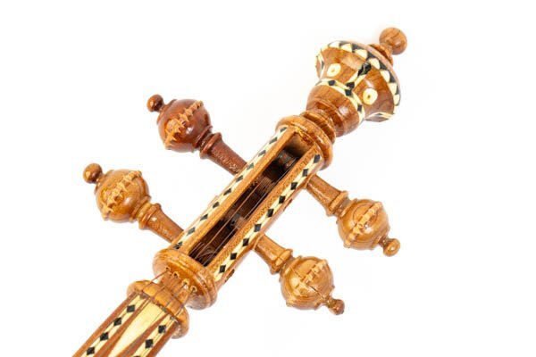 ギジェク ギジェック ウイグル 寄木細工 民族楽器 木製4弦楽器 弓 ハードケース付 #36877の画像4