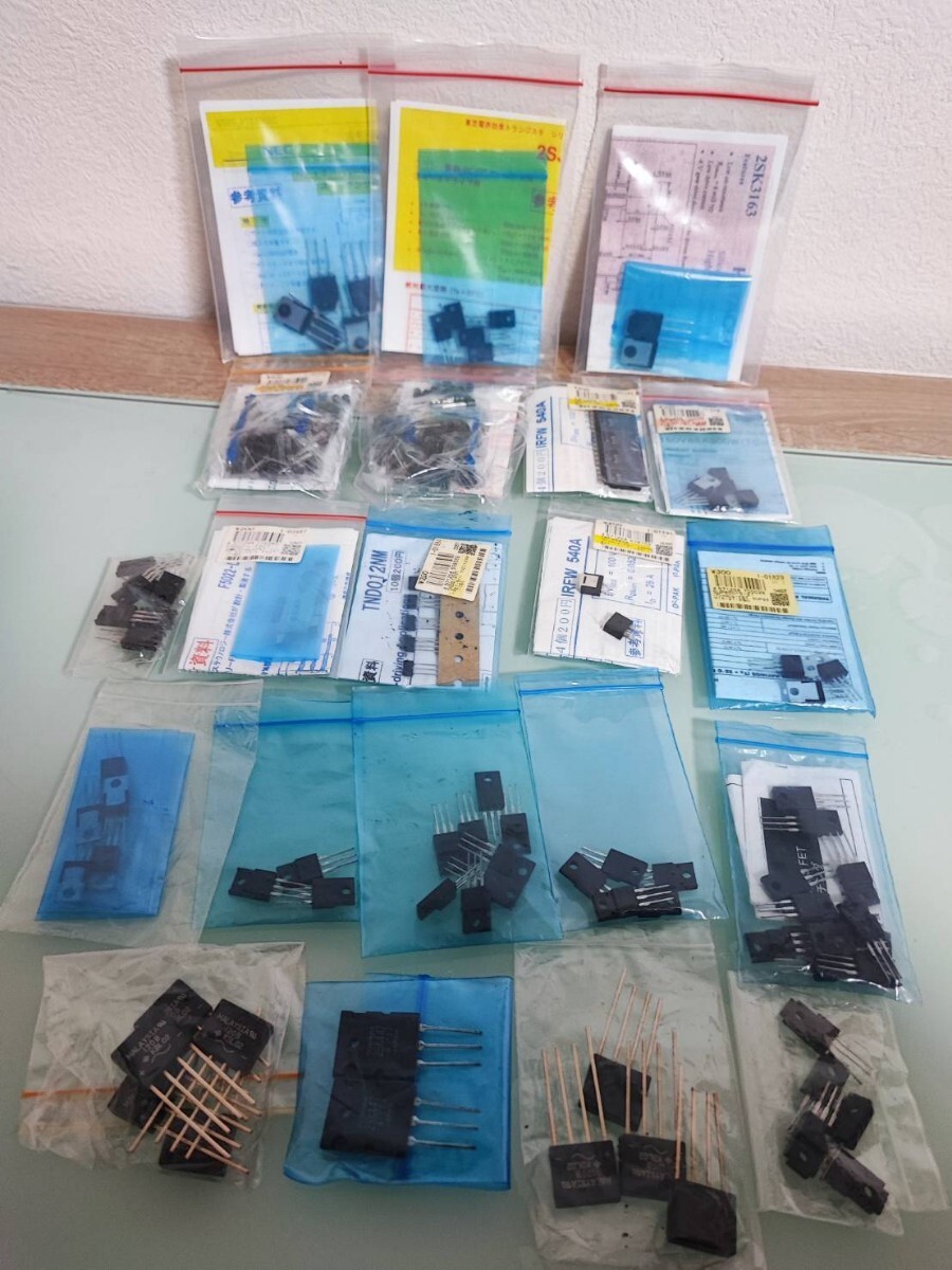  transistor set sale Toshiba NEC HITACHI power MOS-FET 2SC1815Y 2SA1015 etc. various operation not yet verification junk takkyubin (home delivery service) compact 