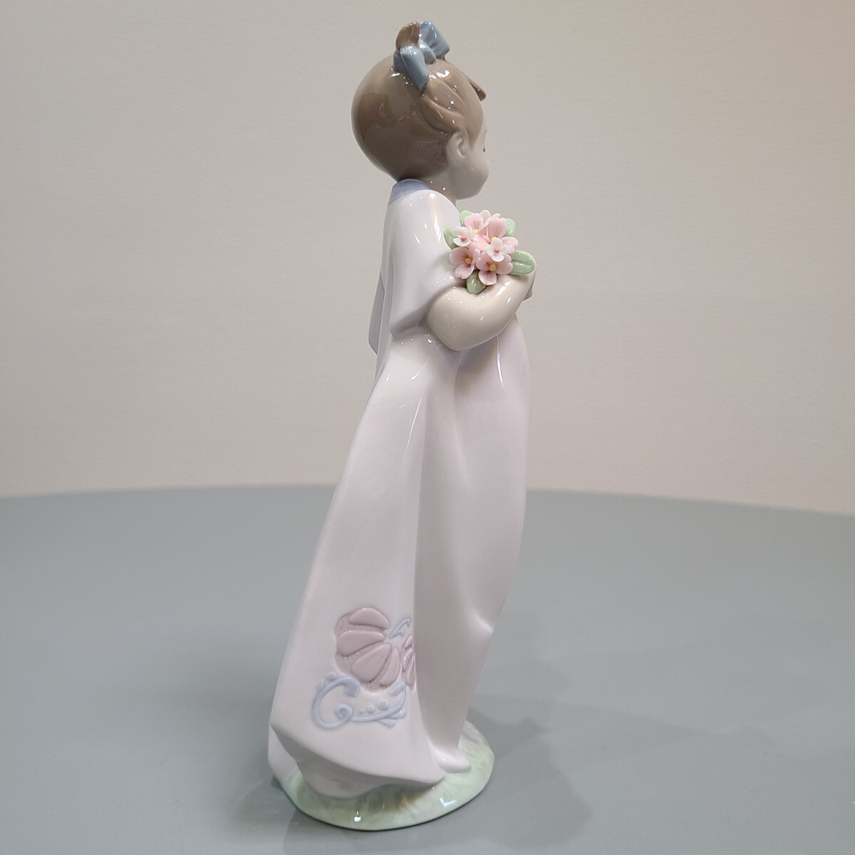 11☆ LLADRO リヤドロ 自慢のお庭 花と少女 8187 陶器人形 フィギュリン ポーセリン 置物 インテリア 高さ約19cm の画像5