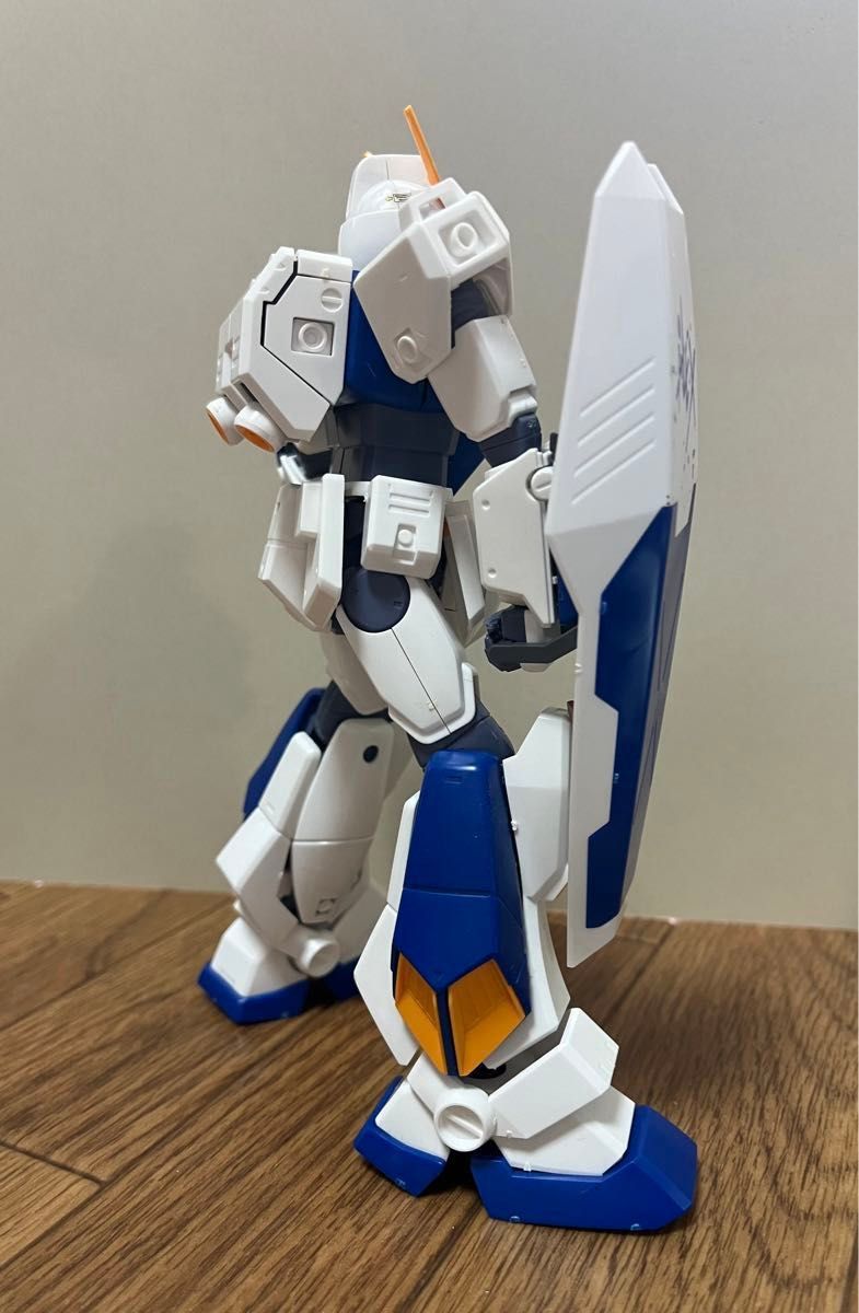 バンダイ MGシリーズ 1/100ガンダム RX-78 NT-1 ガンプラ 完成品