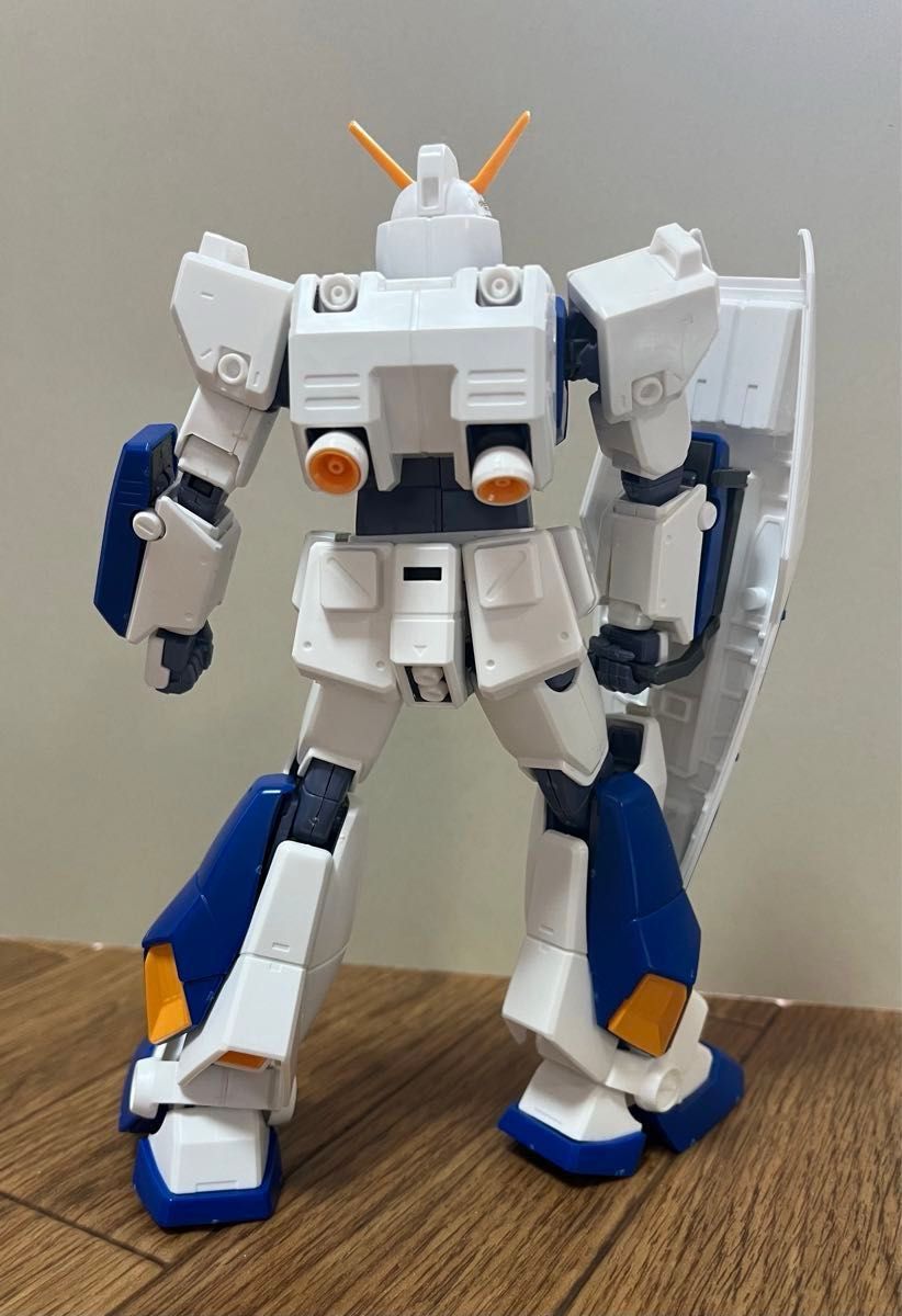 バンダイ MGシリーズ 1/100ガンダム RX-78 NT-1 ガンプラ 完成品