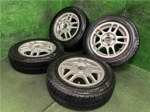 giro アルミ 13×4.5J OFF43 4H PCD100 ブリヂストン BLIZZAK REVO2 155/70R13 売切!!の画像1