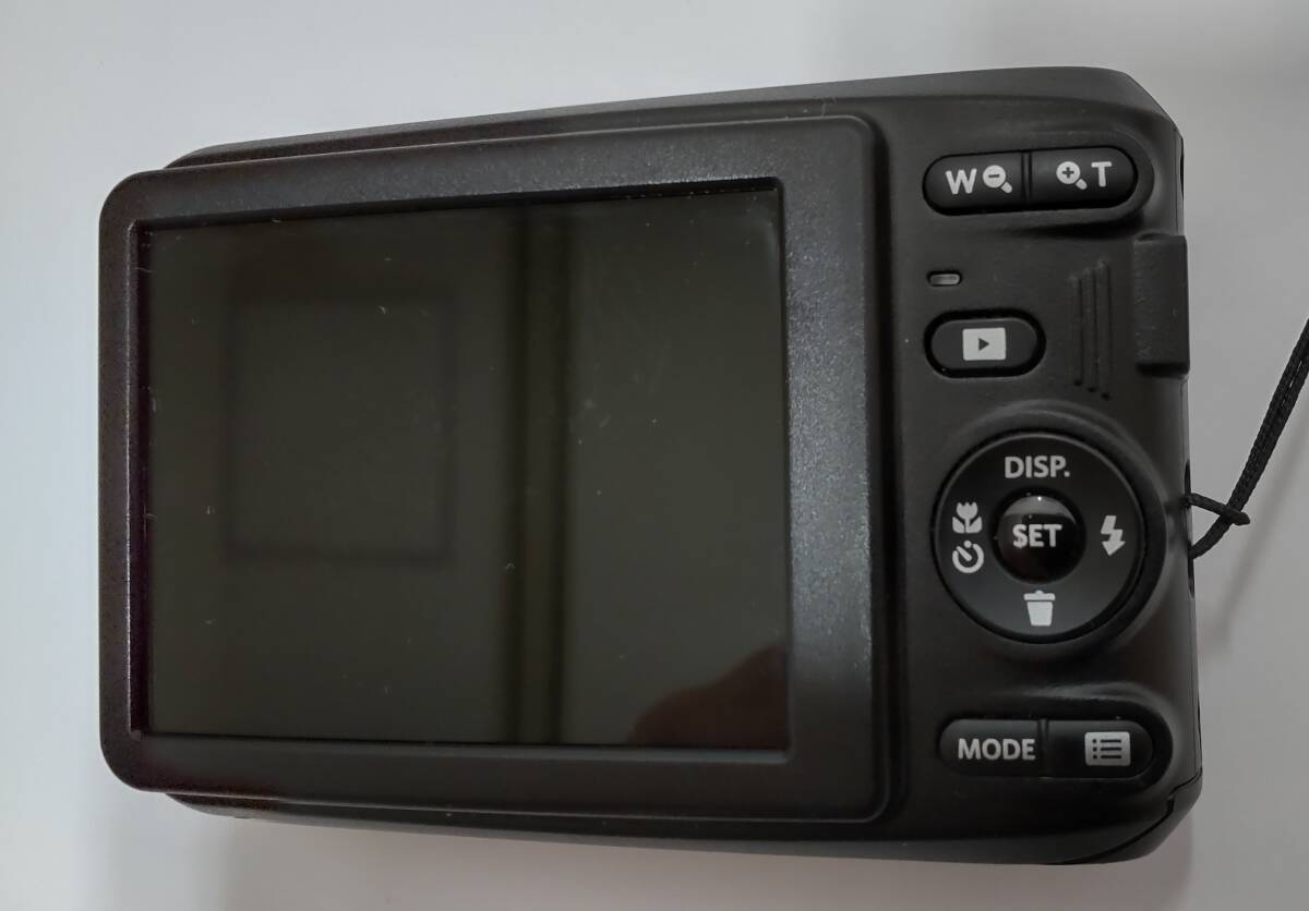 【U10910】中古現状渡し品 Kodak コダック PIXPRO FZ43 コンパクトデジタルカメラ レッド 乾電池式 通電確認済みの画像4