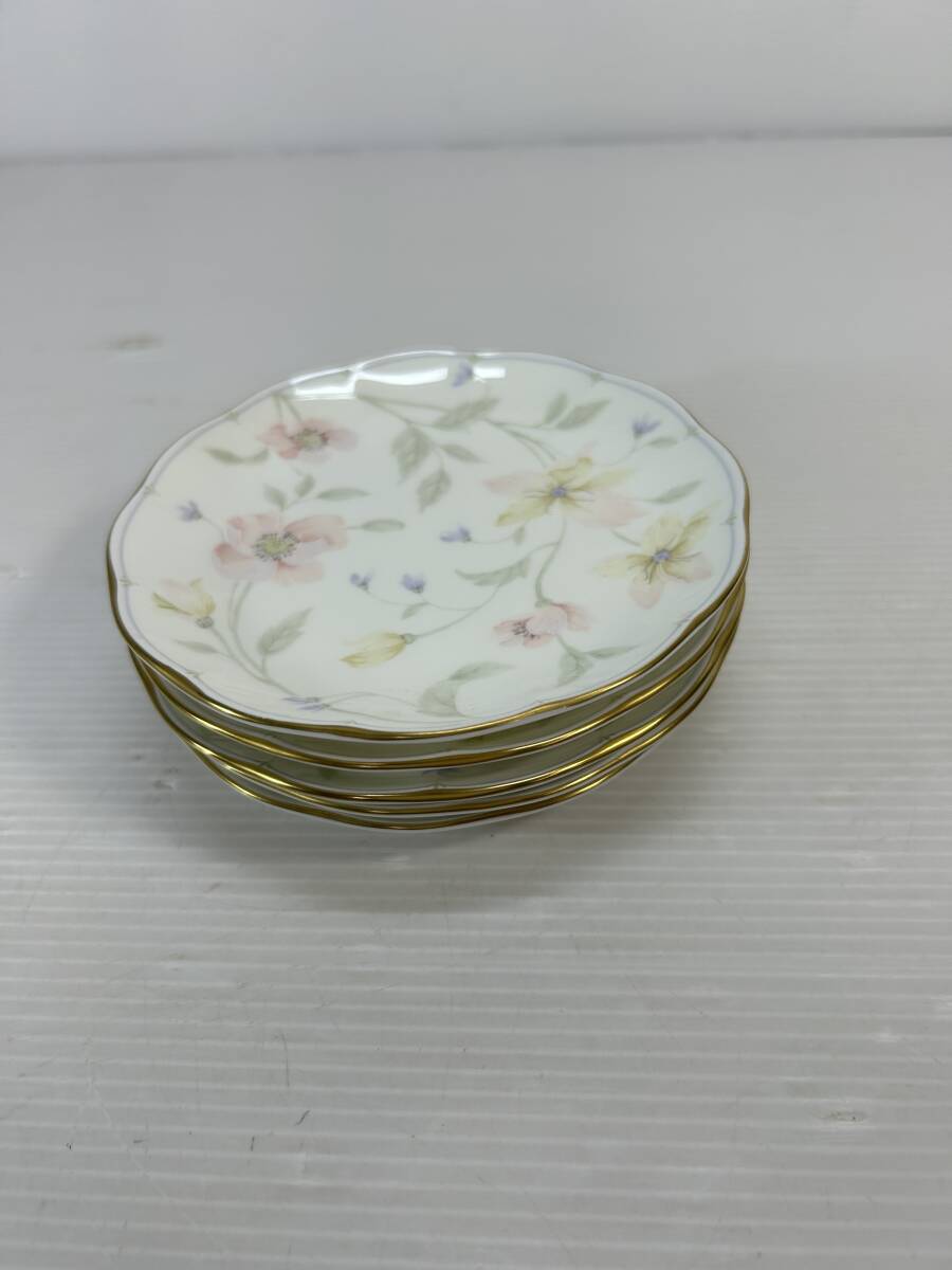 NARUMI BONE CHINA ナルミ 小皿 花柄 金彩 5枚 の画像9