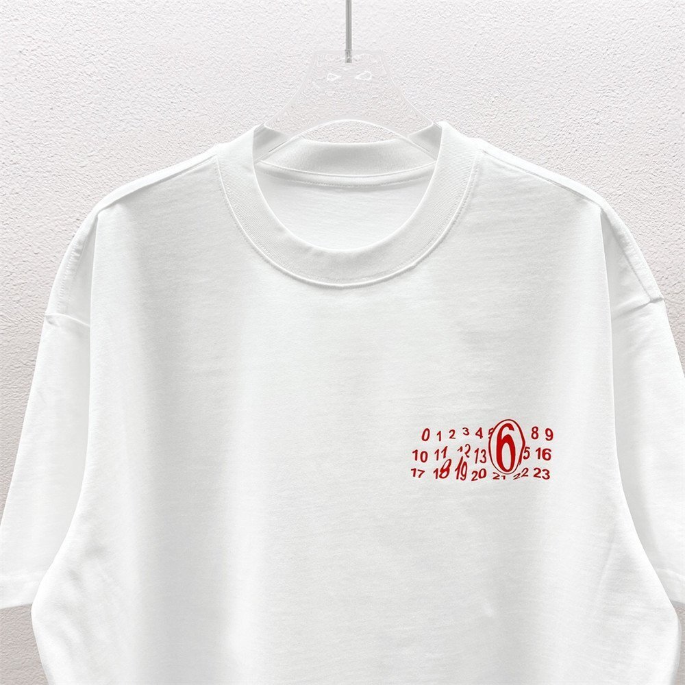 Maison Margiela(メゾン マルジェラ) mm6 tシャツ 半袖 プリント ロゴ シャツ 丸衿 男女兼用 白 半袖 カットソー Lサイズの画像3