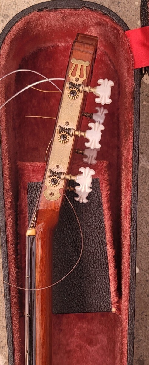 Nakade Sakazo 中出阪蔵 1970年製 オーダー品 ケースあり オマケあり 当時物 保管品 ギター クラシックギター 希少の画像3