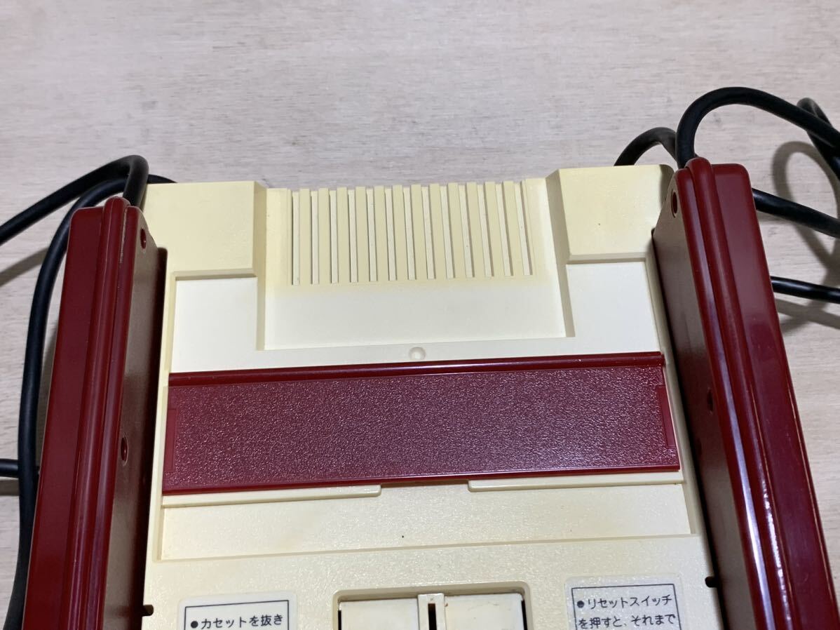 任天堂 Nintendo ファミリーコンピュータ HVC-001 ファミコン RFスイッチ HVC-003の画像4