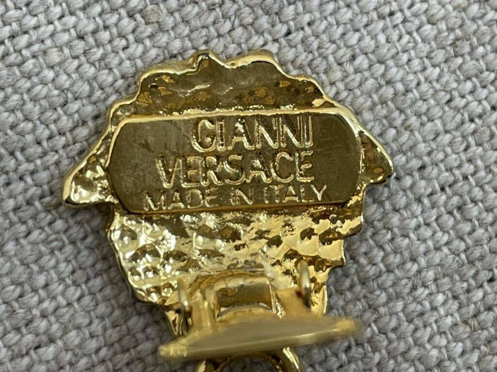 GIANNI VERSACE ジャンニ・ヴェルサーチ イヤリング ゴールドカラー アクセサリー 袋付きの画像3