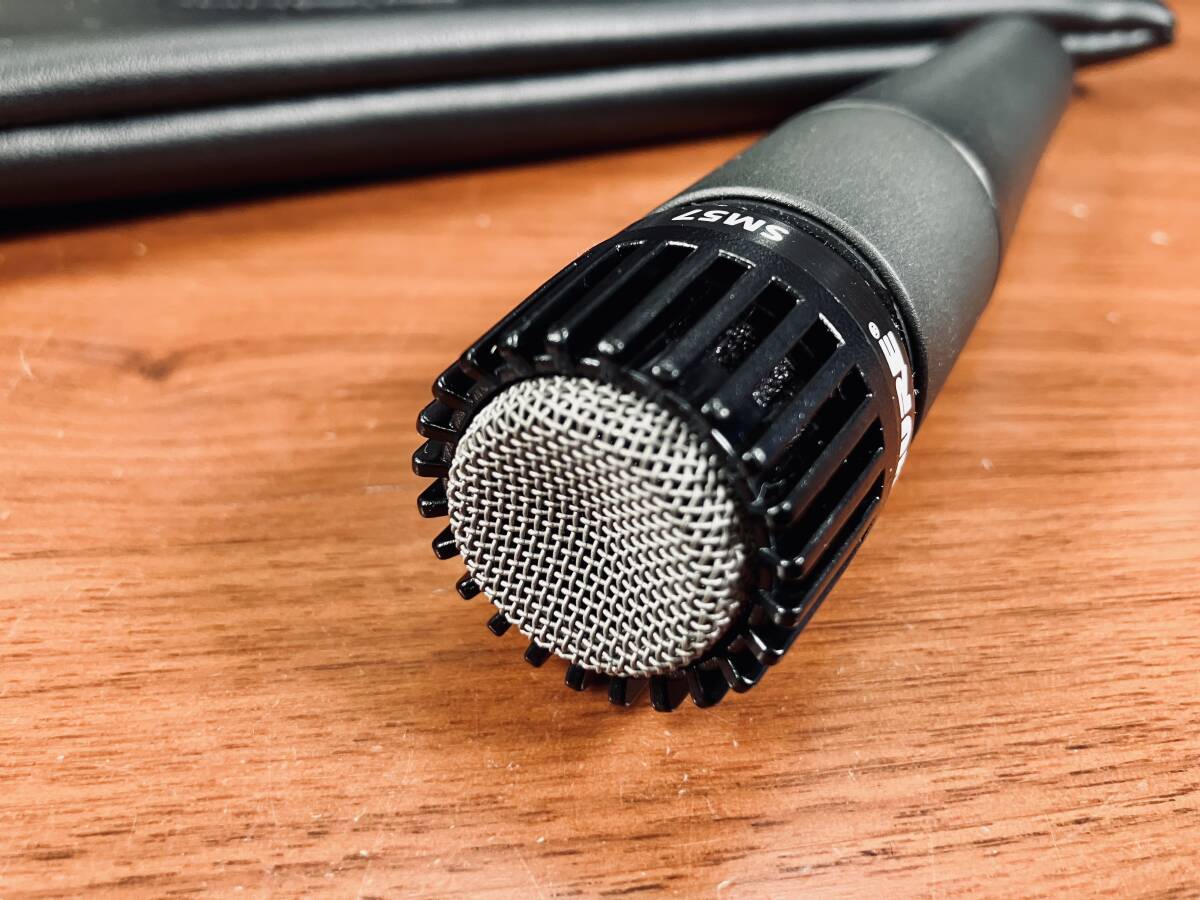 R7764A-LP+ 【USED】 美品 シュア SHURE SM57 ダイナミックマイク 楽器用マイクロホン ソロ プロの画像3