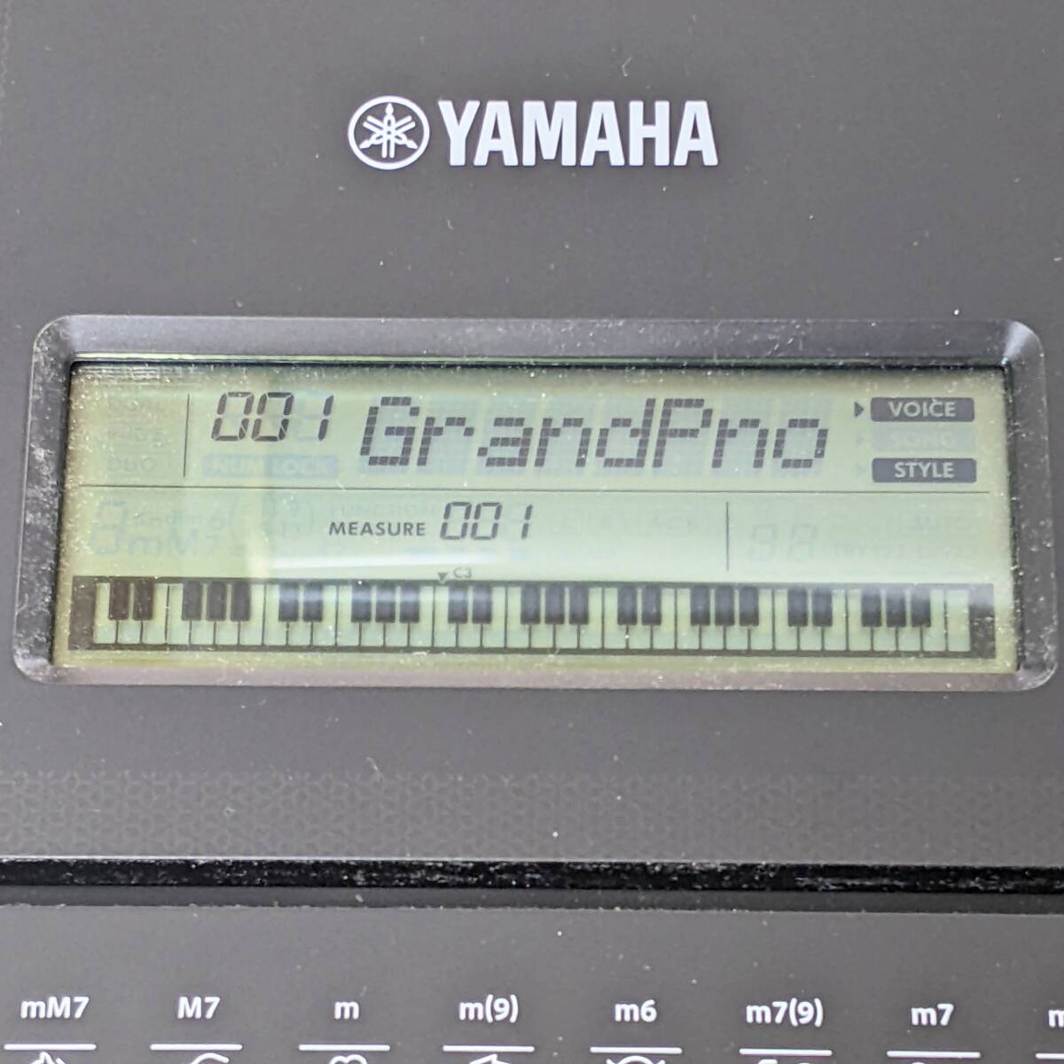 【2051】YAMAHA ヤマハ 電子キーボード デジタル ピアノ 鍵盤楽器 ソングブック 楽譜 音楽 PSR-E273 L-2L キーボードスタンド アダプターの画像6