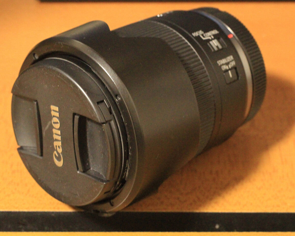 Canon キヤノン RF 24-105mm F4-7.1 IS STM　レンズフード付_画像4