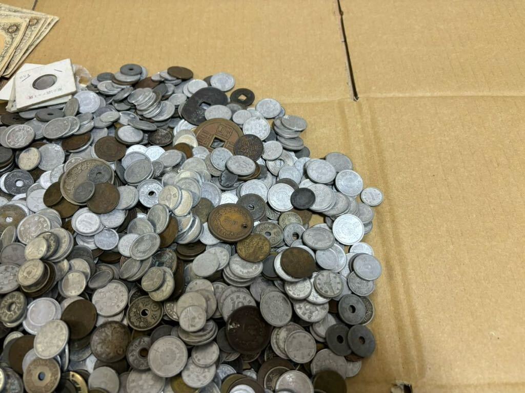 日本古銭 紙幣 まとめ 約2.6kg 古銭 コイン 古紙幣大量の画像5