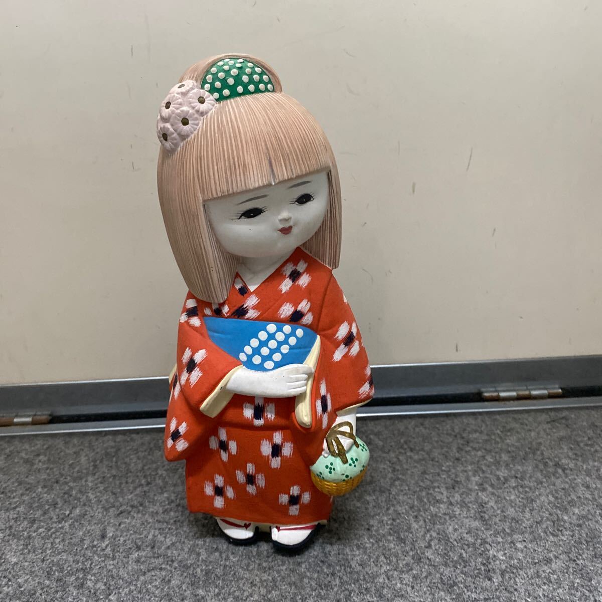 博多人形 日本人形 少女 鞠 民芸品 昭和レトロ レトロ 置物 飾り物_画像1