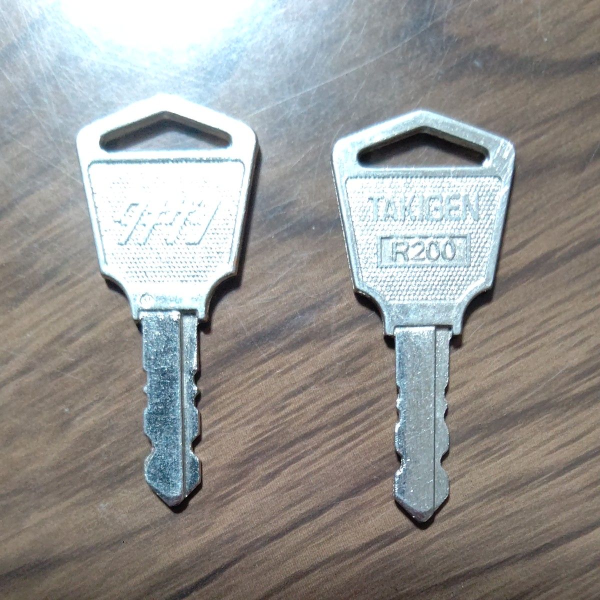 タキゲン 鍵 R200 分電盤等  TAKIGEN