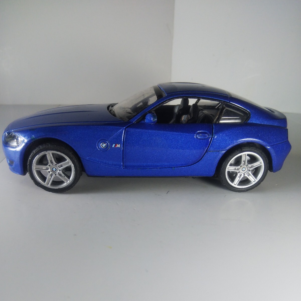 1/32 プルバックカー ミニカー BMW Z4 クーペ ジャンクの画像7