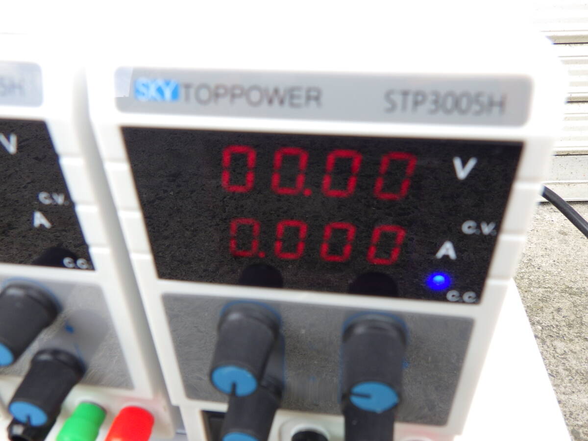 売切り SKY TOPPOWER 0-30V 0-5A 直流安定化電源 STP3005H 5台セット②の画像3