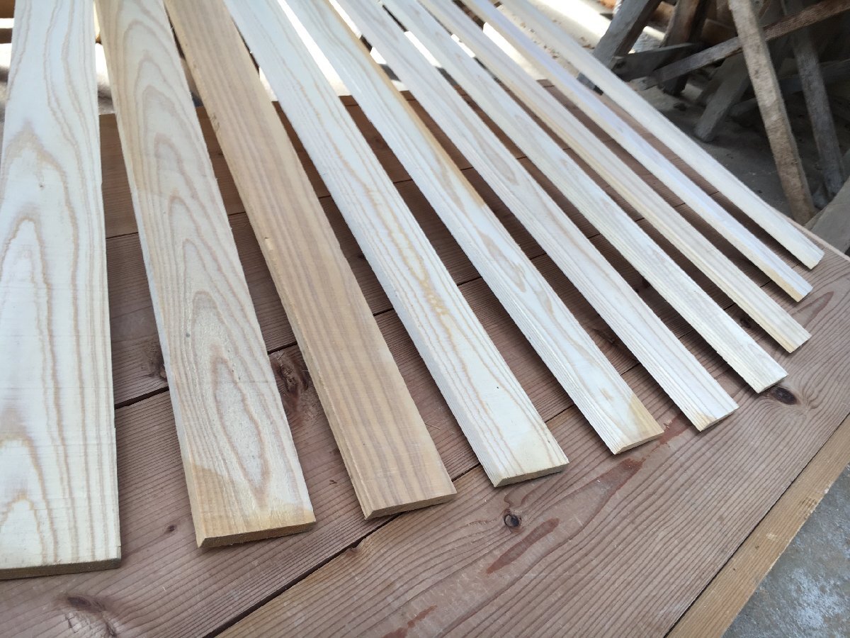 送料無料　杉板　無節　910×75×12ｍｍ　20枚入　荒材　木　杉　木材　板　板材　天然乾燥材　無垢　国産　DIY　木工　工作_画像1
