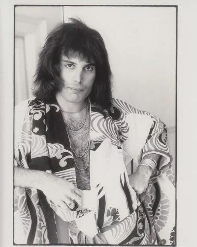 大型写真(約35.5x28cm) 　バンド　クイーン　フレディマーキュリー　Queen　Freddie Mercury 　輸入　写真　sb0262_画像1