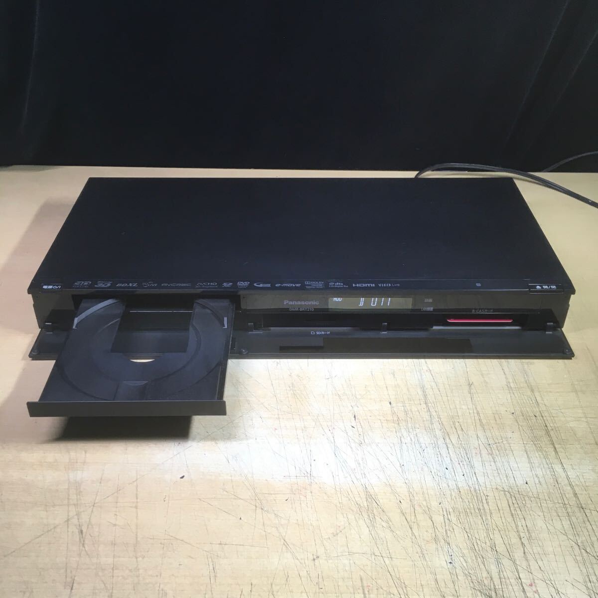 【送料無料】(042326F) 2011年製 Panasonic DMR-BRT210 ブルーレイディスクレコーダー BD/DVD再生動作確認済み 中古品 の画像2