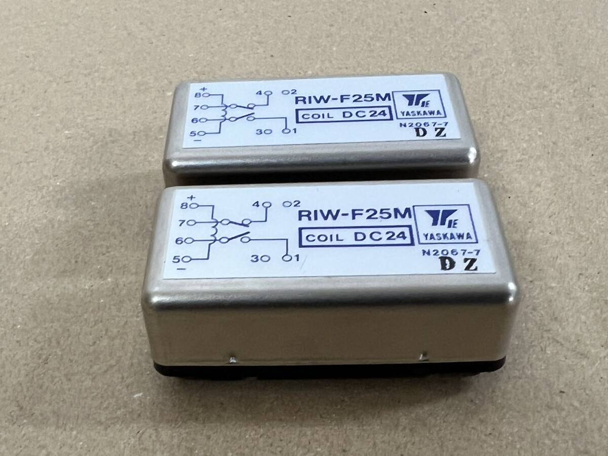 (JT2404)YASKAWA 【RIW-F25M 】電子部品　写真が全て_画像4