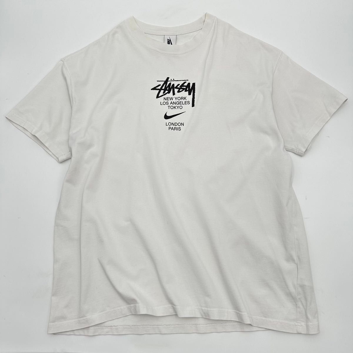 【超人気コラボ】希少XL NIKE×STUSSY　センターロゴ　Tシャツ　即完売☆